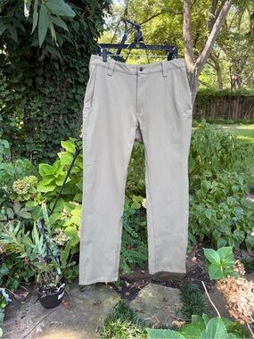 1620 Men's Beige Work Pants -  Straight Fit. Excellent used condition.